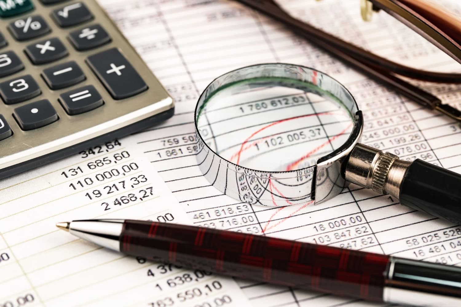 céges utazás költségek spórolás nagyító számológép kalkulátor mortons business travel utazási iroda